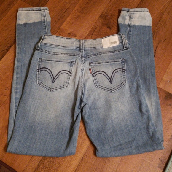 Sold on Ⓜ️ - Picture 2 of 6